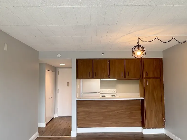 83 Scovill St #6C — Photo 1