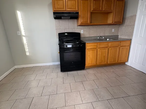 75 N 9th St #14, Newark, NJ 07107