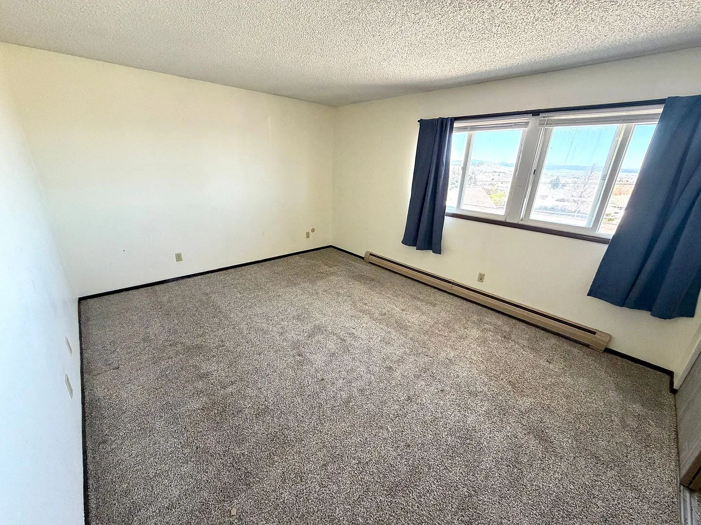 2 Bed 1 Bath Apartment on West Side of Helena! — Photo 4