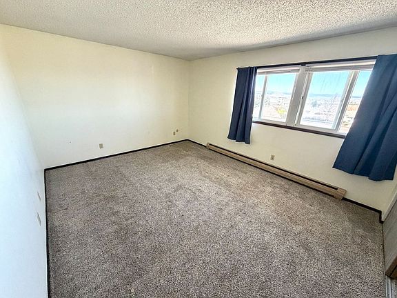 4th image of 1616 Cannon St #23