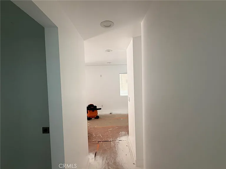 988 Valencia St #5 — Photo 11