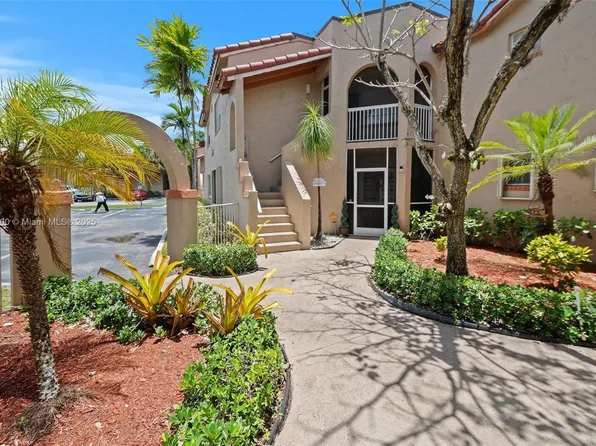 365 SW 86th Ave APT 103, Pembroke Pines, FL 33025