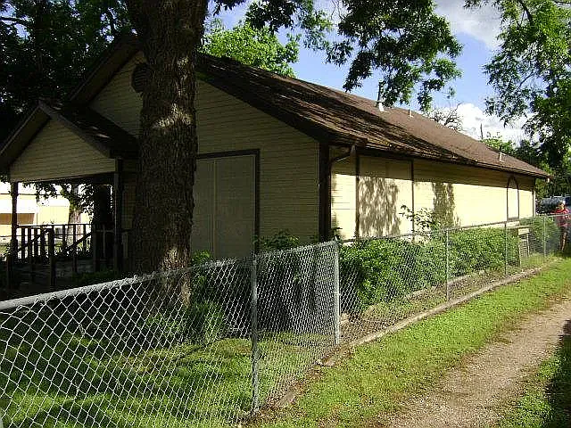 2 bed, 950 sqft, $1,650 — Photo 2