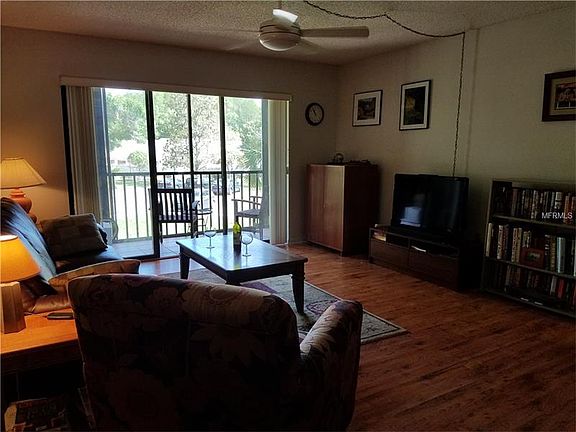 4th image of 1423 Pine Glen Ln APT A2