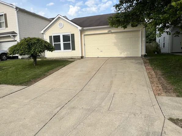 1178 Freemont Ln, Greenwood, IN 46143