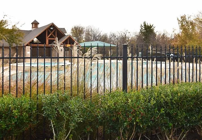 1708 Estacado Dr — Photo 20