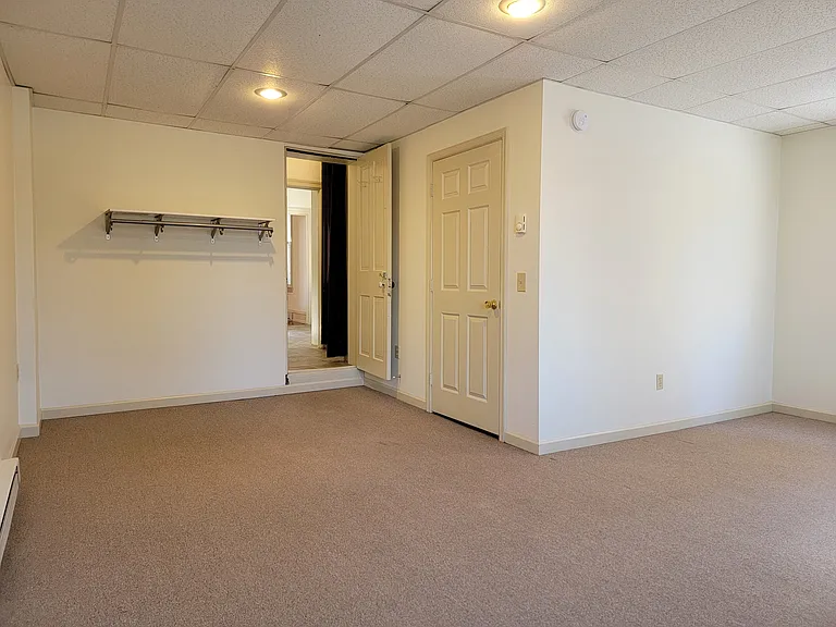 320 N Lime St #D — Photo 19