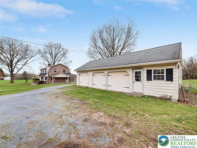 301 Ontelaunee Dr — Photo 25