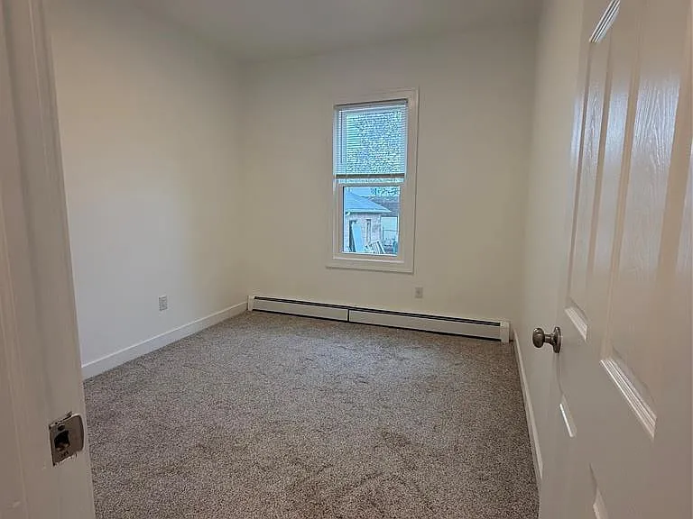 120 Market St — Photo 7