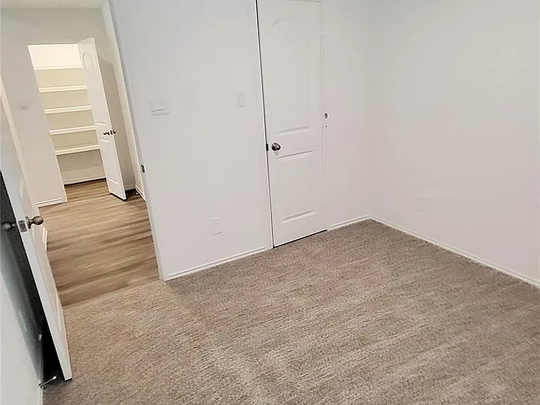 23835 Sunland Park Ct — Photo 6