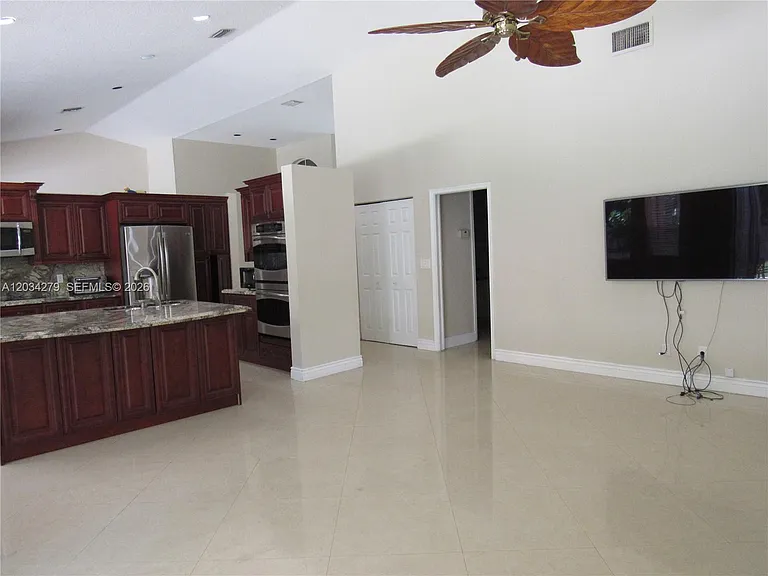 10255 Guatemala St — Photo 7