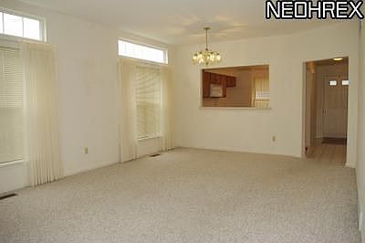 4th image of 1126 Lake Meadow Ln