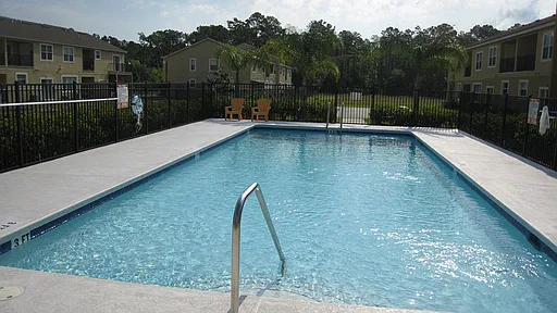 3 bed, 2.5 bath, 1600 sqft, $1,950 — Photo 2
