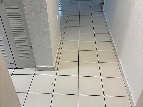 5th image of 5100 SW 41st St APT 206