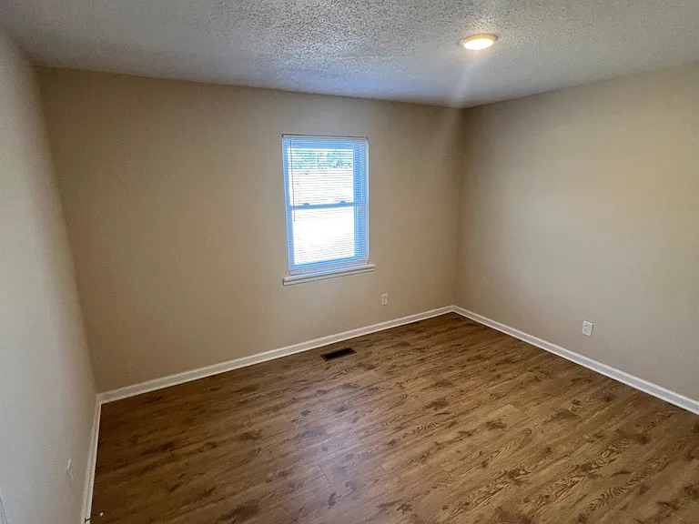 4580 Rainbow Dr — Photo 12