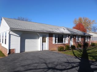 1513 Brechbill Rd, Chambersburg, PA 17202