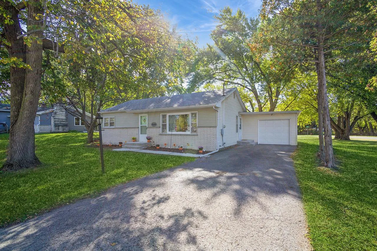 W1403 Bernice ROAD photo 1