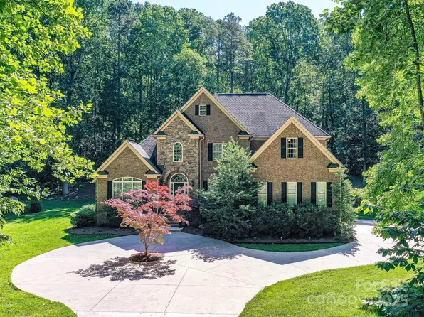 5955 Mountain Point Ln, Charlotte, NC 28216