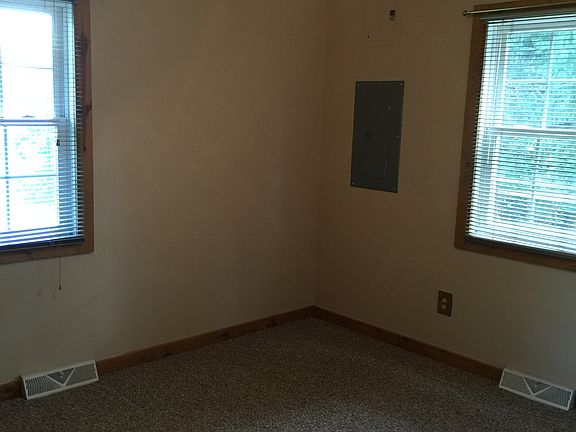 2nd image of 938 West Dr