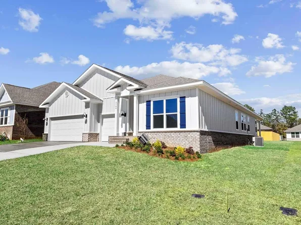 3064 Silver Maple Dr, Cantonment, FL 32533