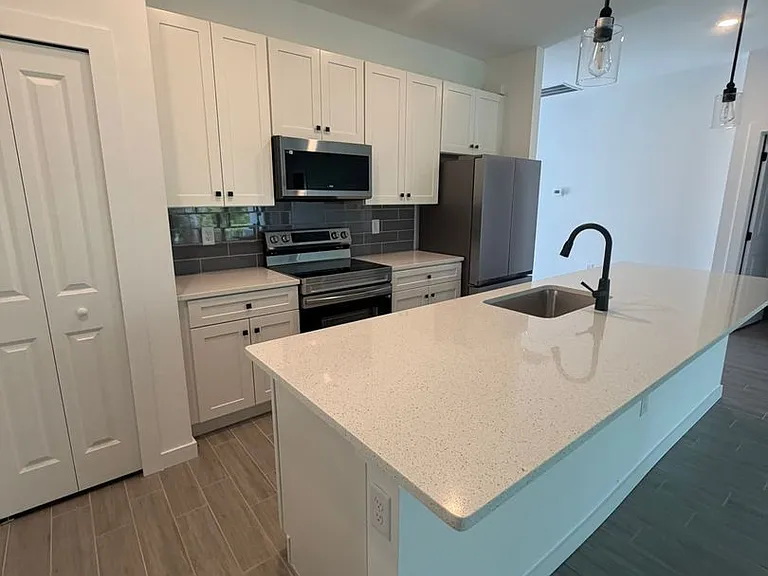 4721 22nd St SW — Photo 11