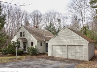 9 Merrill Rd, Freeport, ME 04032