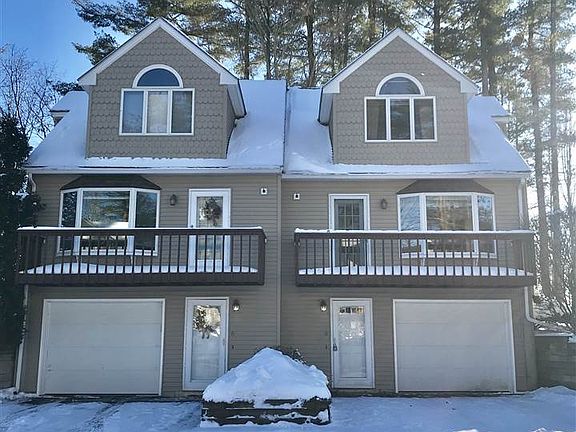 2nd image of 8 Newells Meadow Ln #8