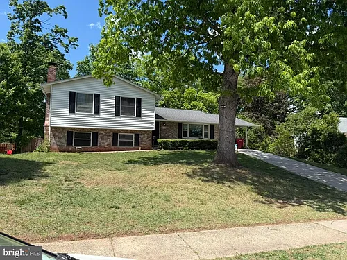 7570 Remington Rd Photo 1