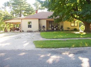 102 Hassinger St, Troy, IL