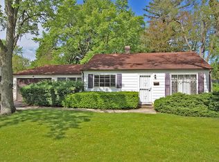 20 Johnathan Rd, Lake Zurich, IL 60047