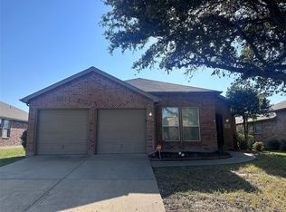 1005 Castroville Dr, Forney, TX 75126