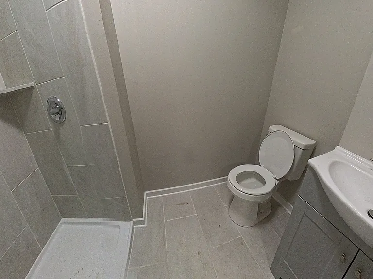 4770 Railroad Ave #2 — Photo 1