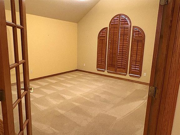 5th image of 5612 Holly Brooke Ln