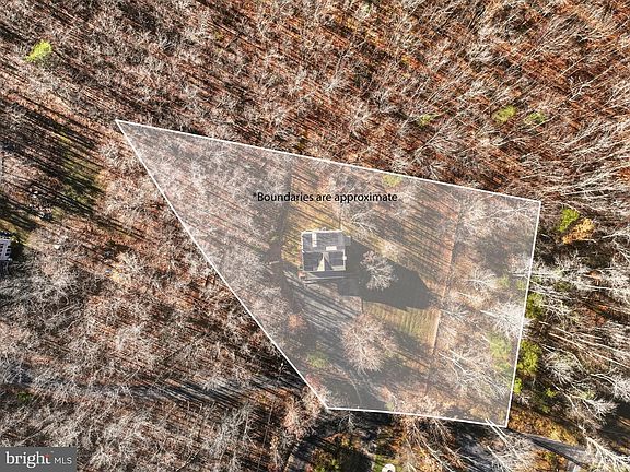 3rd image of 112 Walker Farm Dr