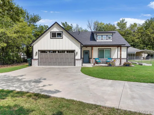 507 S Russell St, Skiatook, OK 74070