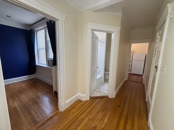 69 Park Dr APT 22, Boston, MA 02215