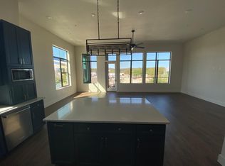 1273 N Academy Ave #E, New Braunfels, TX 78130
