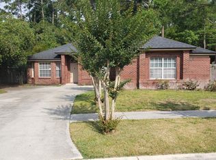 1833 Weston Cir, Fleming Island, FL 32003