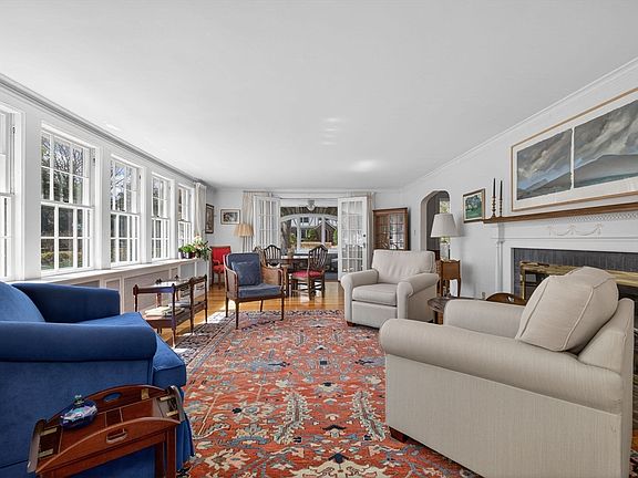 2nd image of 4 Fiske Rd