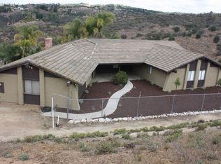 8910 Nelson Way, Escondido, CA 92026