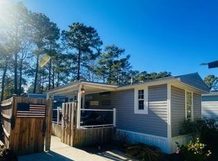 77 Offshore Dr, Murrells Inlet, SC 29576