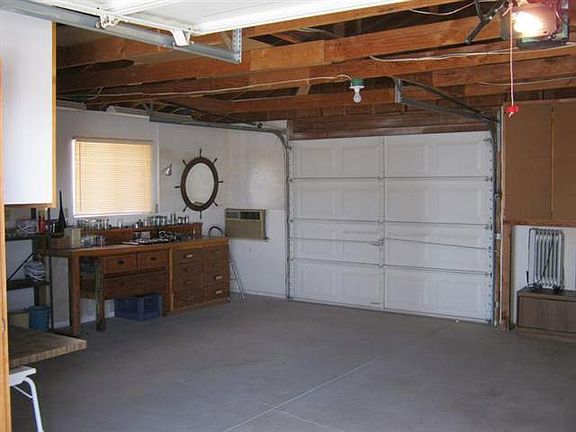 4th image of 11439 E 37th Ln