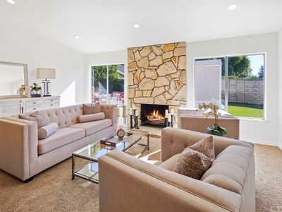 326 N Oak Hills Dr, Oak Park, CA, 91377