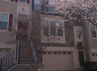 2171 Capstone Cir, Herndon, VA 20170