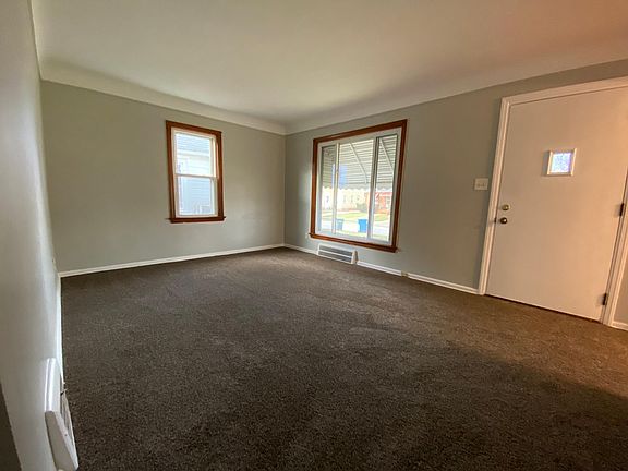 5th image of 4407 Wood Ave