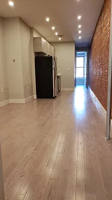 Rented by The Hamilton Group | media 9