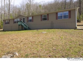 71 Jim Collins Dr, Hendersonville, NC 28792