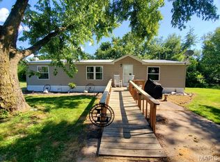 25317 Custer St, Durham, MO 63438