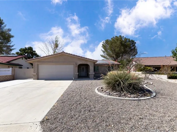 15090 Orchard Hill Ln, Helendale, CA 92342