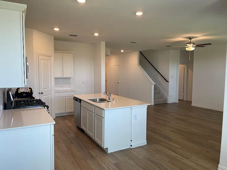 5216 Mountain Top Trl — Photo 4